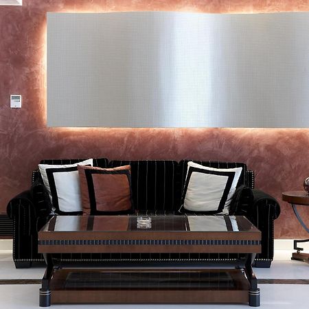 Piraeus Theoxenia Hotel Ngoại thất bức ảnh A modern interior