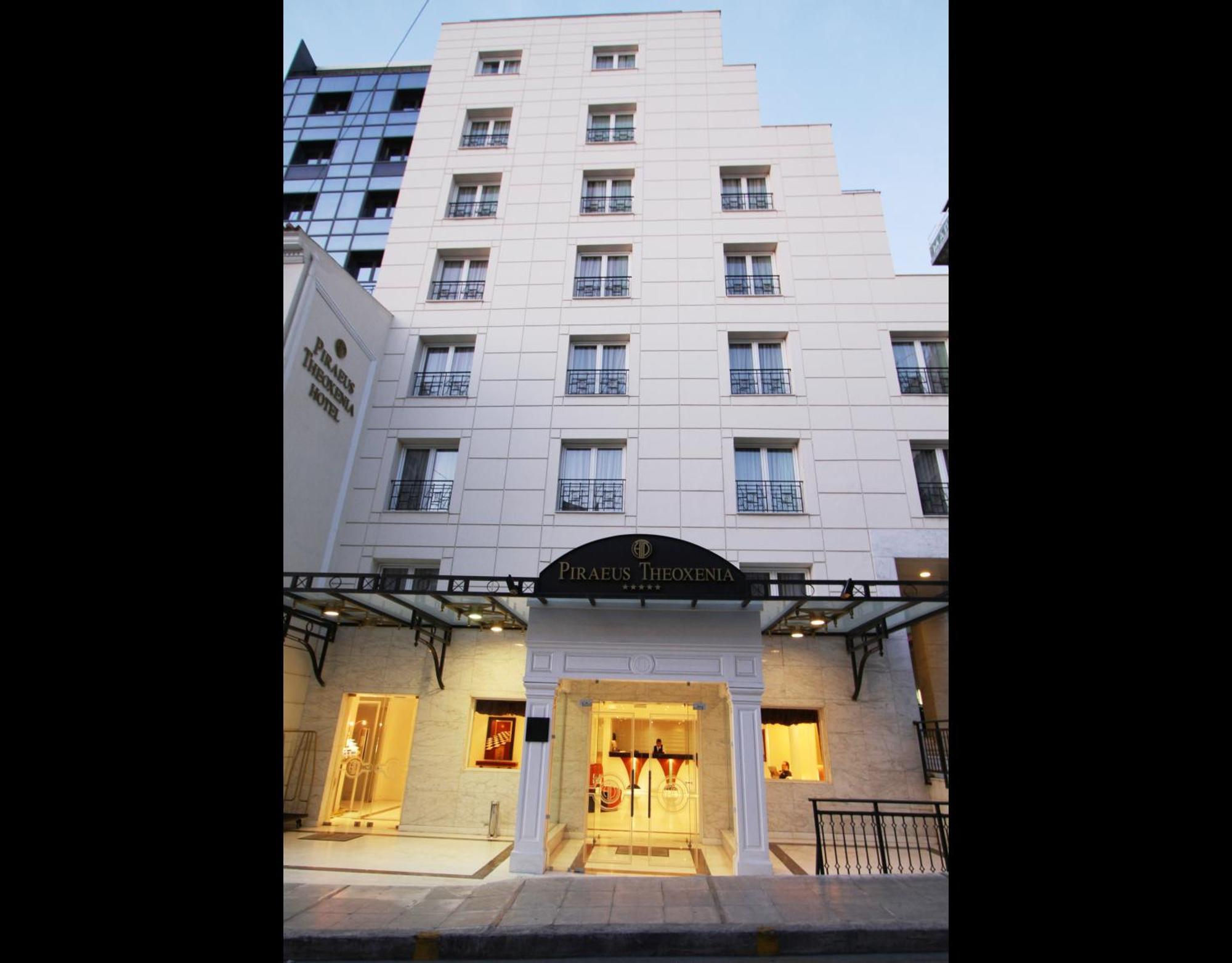 Piraeus Theoxenia Hotel Ngoại thất bức ảnh The hotel's entrance